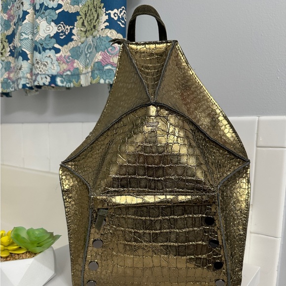 🦄RARE NWT Hammitt Bob in Eucalyptus Nile Convertible Backpack🦄 - Picture 3 of 11